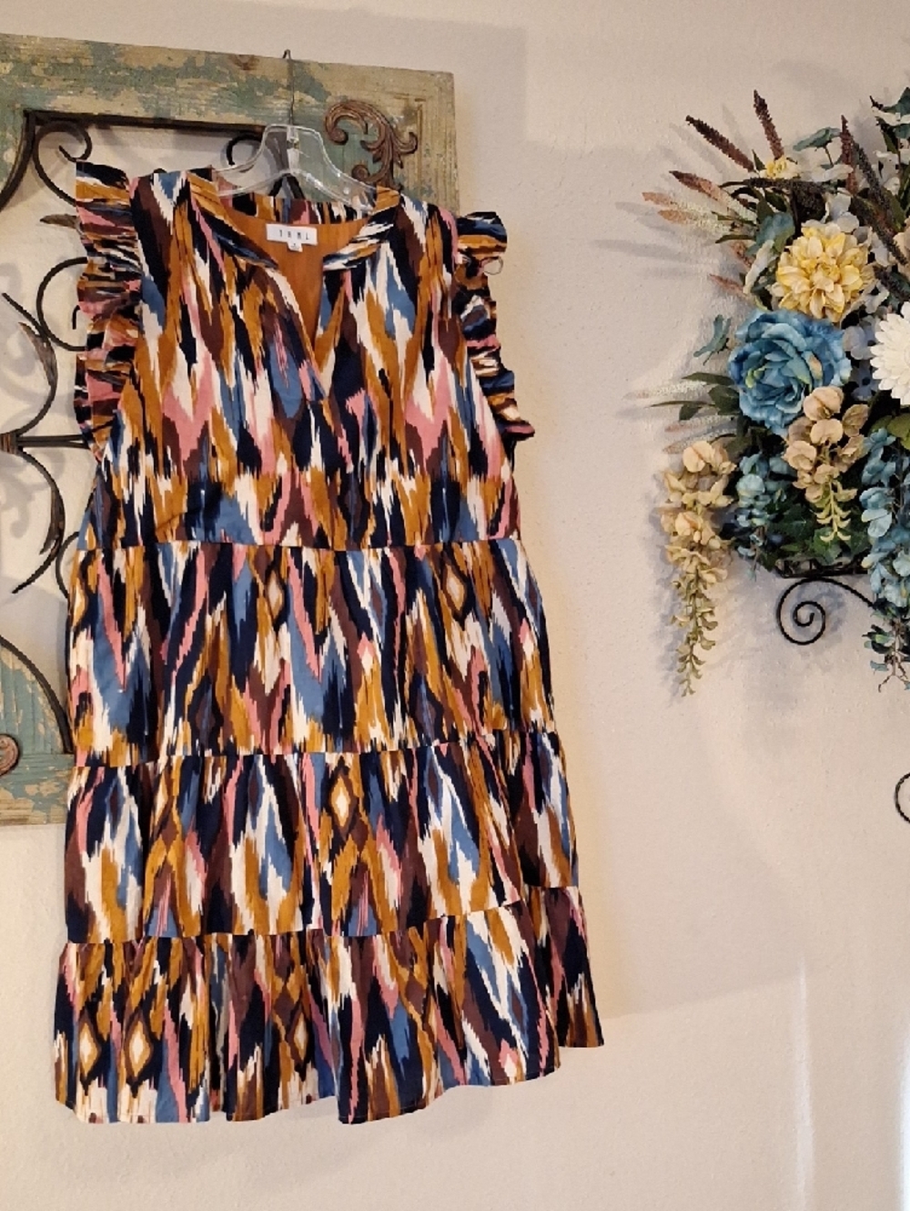 🔥🔥CLEARANCE THML Multicolor Tiered Ruffle Dress - Navy, Pink, Mustard. Size M